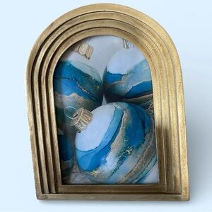 Gold Arched Photo Frame